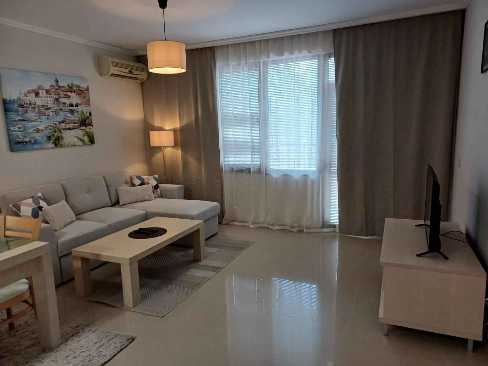 Lighthouse 1Bedroom Gec Apartment 203 Balchik Ngoại thất bức ảnh
